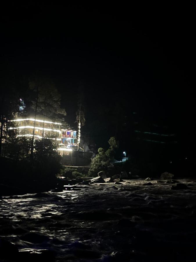 קאסול Wabi Sabi Riverside Hostel מראה חיצוני תמונה