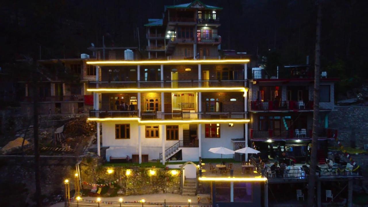 קאסול Wabi Sabi Riverside Hostel מראה חיצוני תמונה